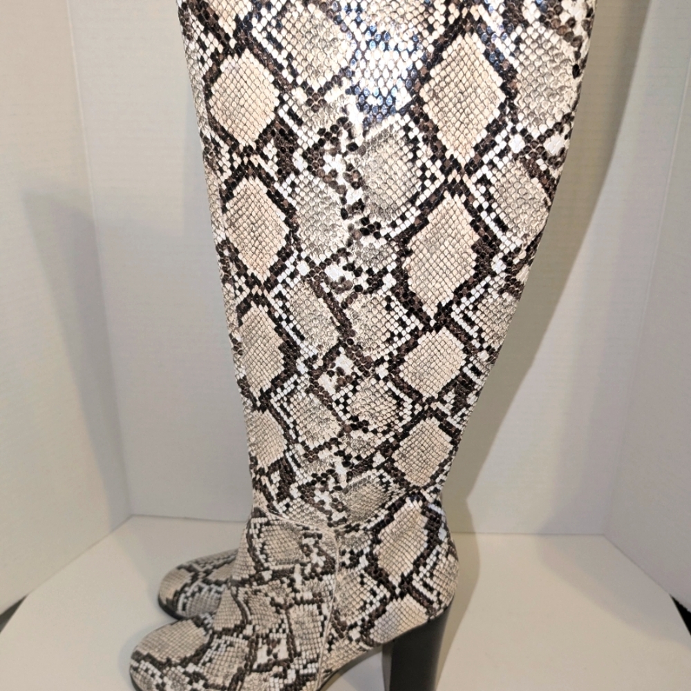 Kenneth Cole New York Snakeskin Print‎ High Boots Block Heel NWOB Size 7.5 - Picture 3 of 13